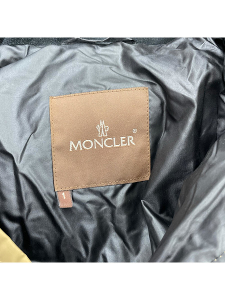 MONCLER ジャケット ダウンジャケット ベージュ 1