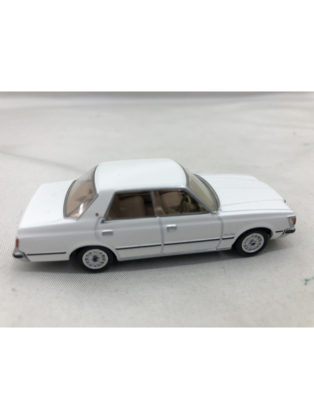 トミカLVNEO トヨタ クラウン ４ドア ハードトップ 2000SE