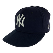 NEW ERA キャップ ×moma ネイビー