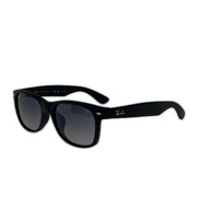 Ray-Ban ソノ他 RB 2132-F ブラック