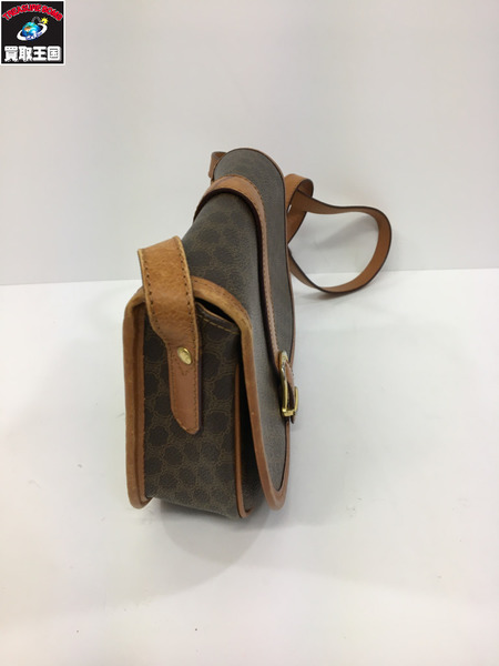 ショルダーバッグ マカダム　レザーショルダーバッグ CELINE[値下]