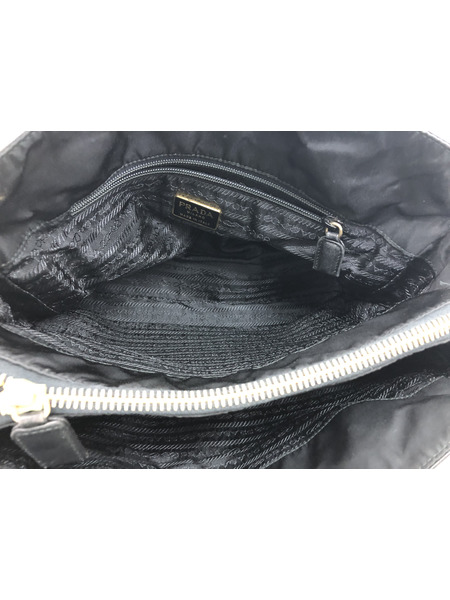 ショルダーバッグ レザーチェーンショルダーバッグ