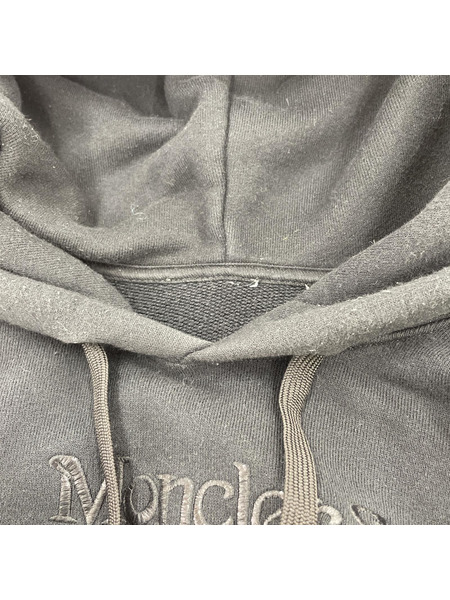 MONCLER×FRAGMENT プリントPOパーカー 黒