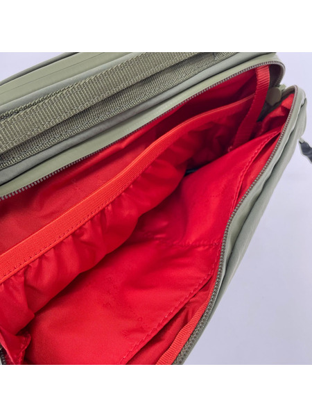 ショルダーバッグ topologie bottle sacoche