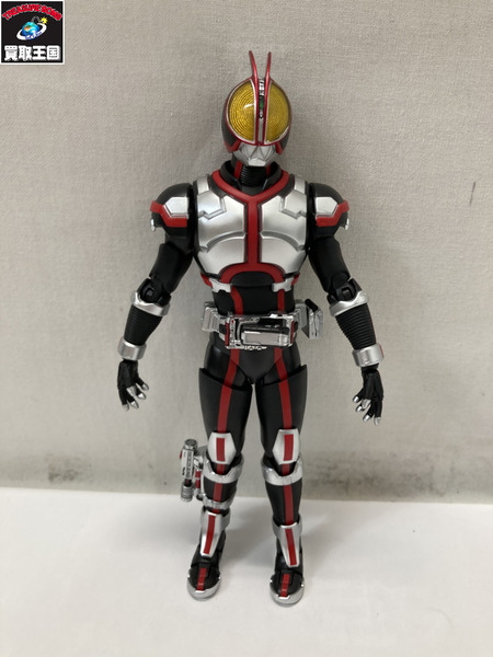 メーカー 仮面ライダーフィギュア S.H.Figuarts（真骨彫製法） 仮面ライダーファイズ