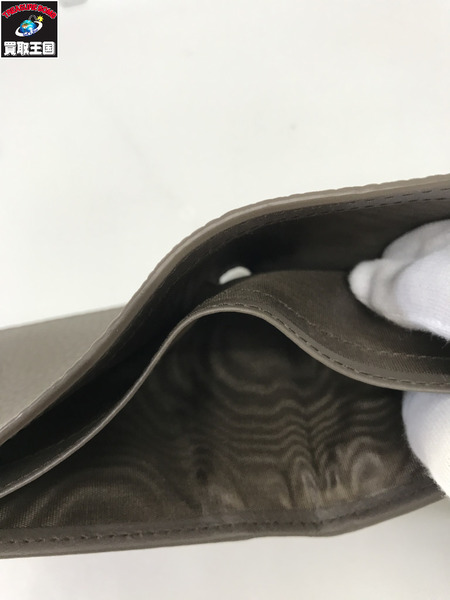 PRADA コンパクトウォレット コインポケット付き 二つ折り財布