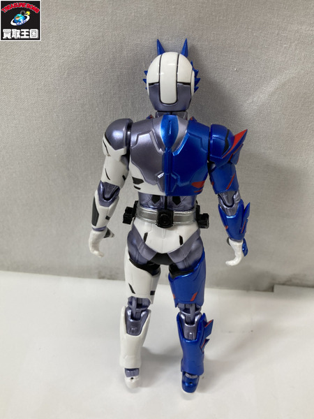 メーカー 仮面ライダーフィギュア S.H.Figuarts 仮面ライダーバルカン シューティングウルフ