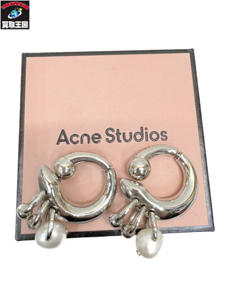 Acne Studios パールピアス