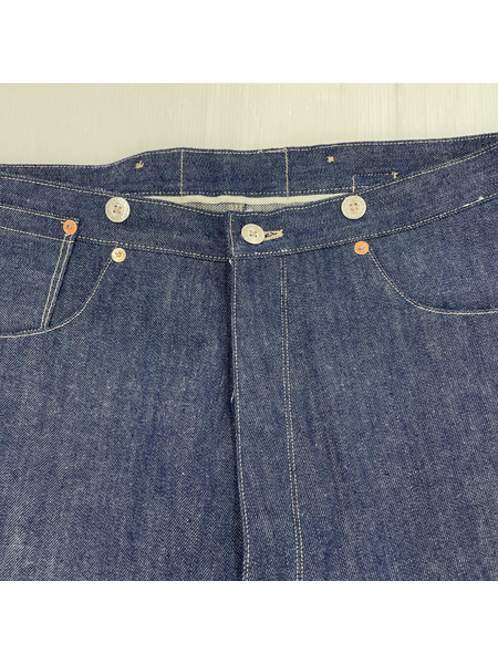 Levi's vintage clothing/9rivet/32