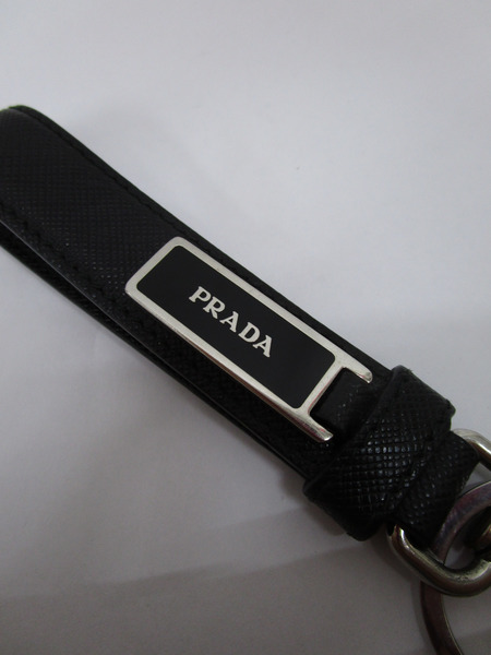 PRADA キーホルダー BLK