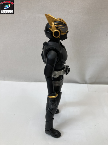 メーカー 仮面ライダーフィギュア S.H.Figuarts 仮面ライダーナーゴ エントリーレイズフォーム