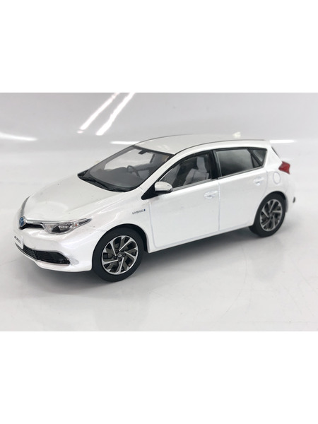 カラーサンプル　AURIS