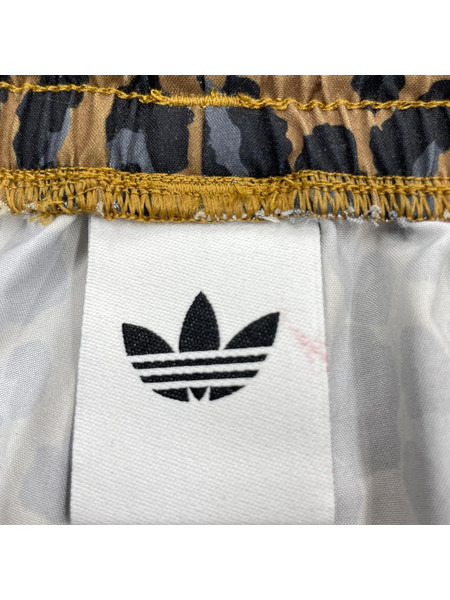 adidas パンツ LEOPARD FIREBIRD OVERSIZED TP
