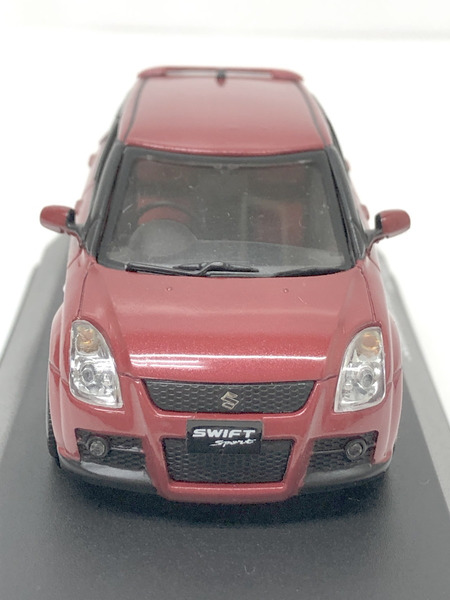 1／43スケールカー 京商　　SWIFT