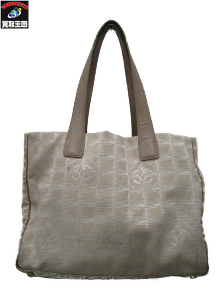 CHANEL ニュートラベルライン MM トートバッグ