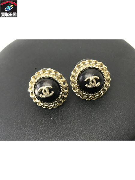 CHANEL チェーンデザイン ピアス