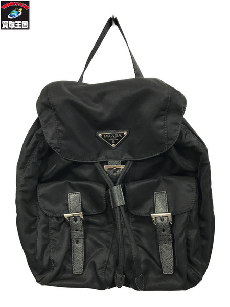 リュックサック・バックパック Small Re-Nylon backpack