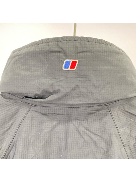 ジャケット BERGHAUS ナイロン 黒