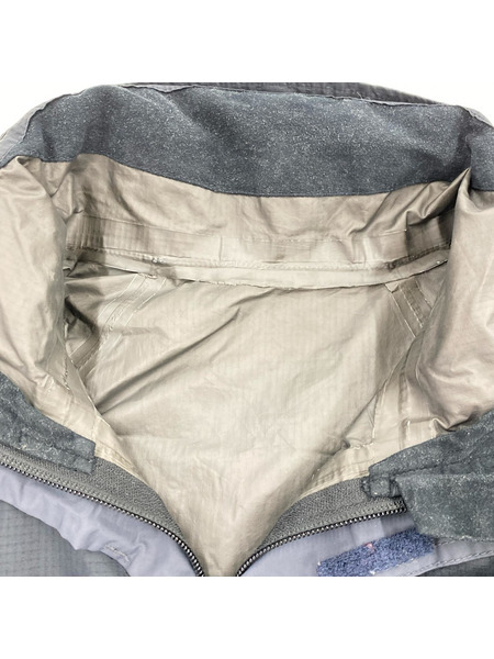 ジャケット BERGHAUS ナイロン 黒