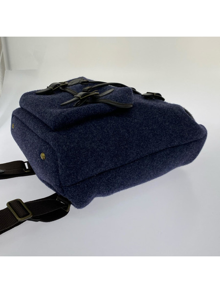 Aquascutum リュックサック・バックパック イタリア製 フェルト ダブルベルトリュック 紺