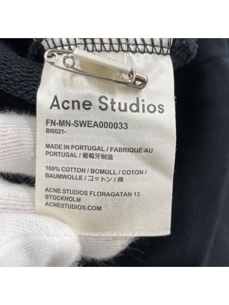 ACNE スウェット