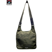 PRADA 三角ロゴ ナイロン ショルダーバッグ カーキ