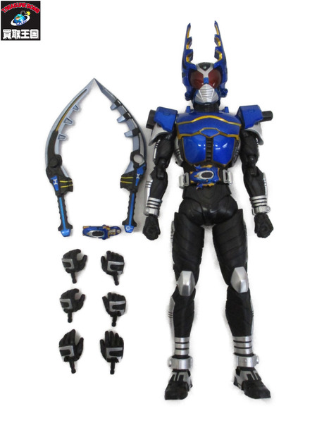 メーカー 仮面ライダーフィギュア S.H.Figuarts 仮面ライダーガタック ライダーフォーム[値下]