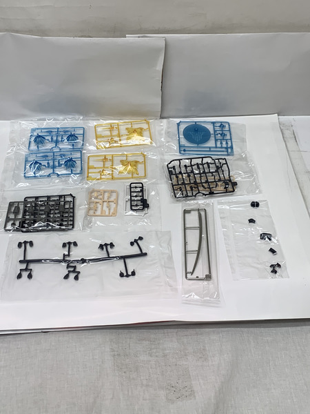 メガミデバイス アリス・ギア・アイギス 吾妻楓 【皆伝】 未組立 特典フライングベース＆顔パーツ付き アガツマカエデ カイデン