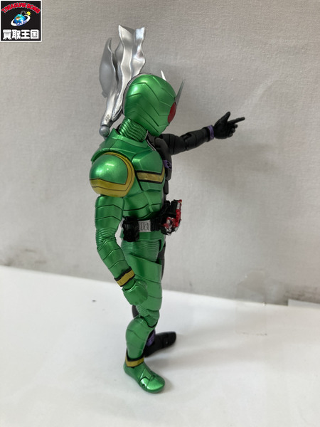 メーカー 仮面ライダーフィギュア S.H.Figuarts(真骨彫製法) 仮面ライダーW サイクロンジョーカー