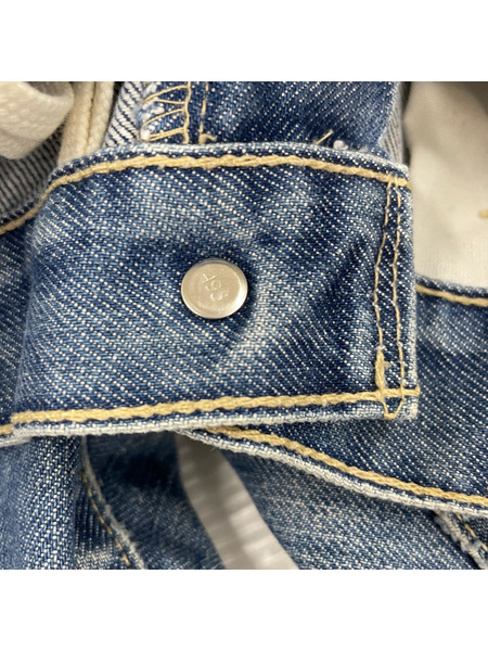 Levi's デニム・ジーンズ メキシコ製 立体裁断 ブルー