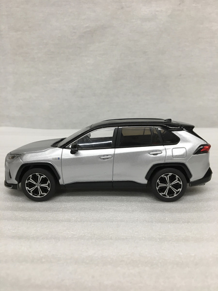 RAV4 PHV カラーサンプル 