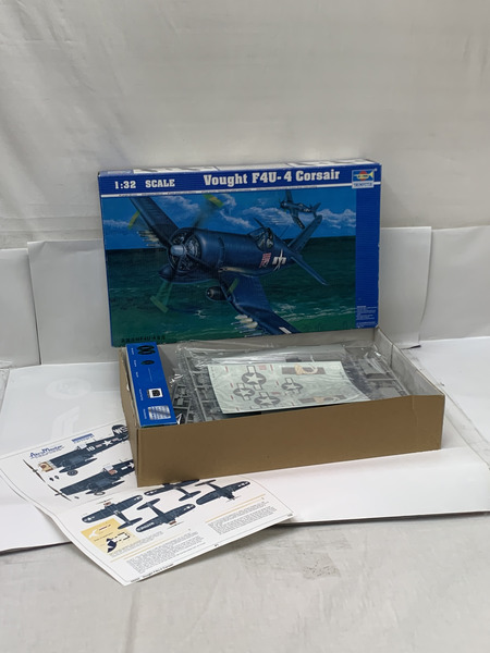 トランペッター 1/32 Vought F4U-4 Corsair 未組立 説明書欠品 ヴォート F4U-4 コルセア アメリカ海軍 米海軍 戦闘機 