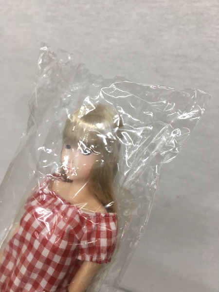 8.Today's momoko Azone ver. RED