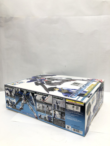 ガンプラ 1/60　ガンダムエクシア