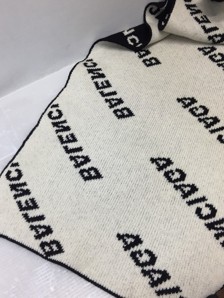 BALENCIAGA ALLOVER LOGO オールオーバーロゴストール ブラック×ホワイト