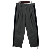 SOPH. 17SS UE 2 TUCK SIDE LINE RELAX FIT PANT