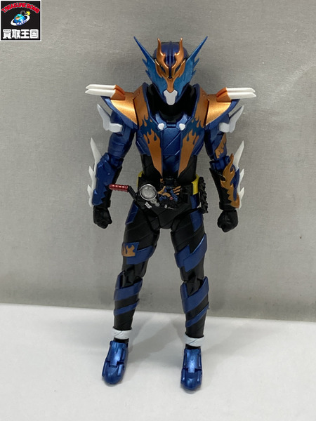 メーカー 仮面ライダーフィギュア S.H.Figuarts 仮面ライダークローズ