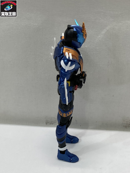 メーカー 仮面ライダーフィギュア S.H.Figuarts 仮面ライダークローズ