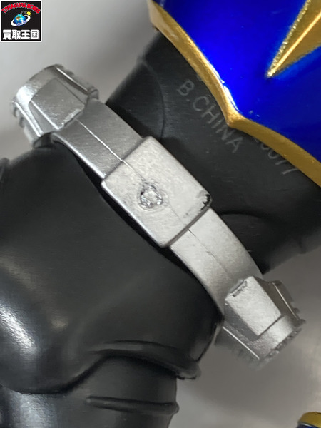 メーカー 仮面ライダーフィギュア S.H.Figuarts 仮面ライダーナイトサバイブ＆ダークレイダー