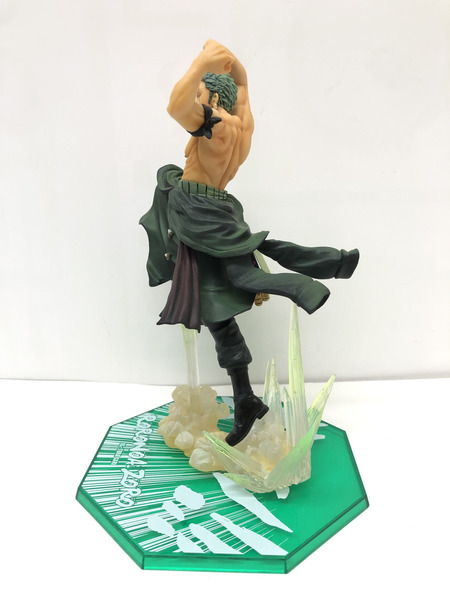 ワンピース フィギュアーツ　ゾロ　極虎狩り