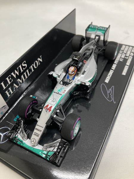 5：MINICHAMPS TEAM F1 W07