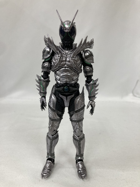 フィギュアーツ 仮面ライダーSHADOWMOON ※胸部分ｷｽﾞあり