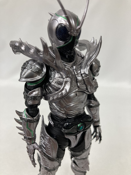 フィギュアーツ 仮面ライダーSHADOWMOON ※胸部分ｷｽﾞあり