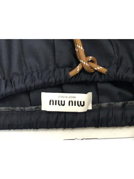 レディースラグ衣料 miumiu バダヴィアプリーツスカート