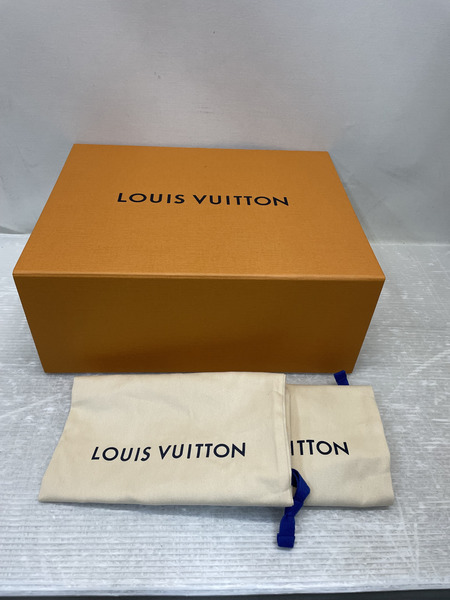 LOUIS VUITTON モノグラムエンボス ランアウェイスニーカー 8 ホワイト