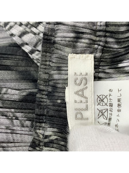 PLEATS PLEASEスカート