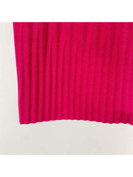 ISSEY MIYAKE me プリーツノースリーブカットソー - ピンク MI34KR521