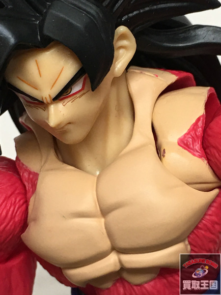 フィギュアーツ ドラゴンボール スーパーサイヤ人4孫悟空 