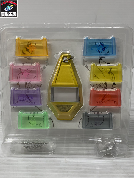 バンダイ デジモンアドベンチャー タグと勲章