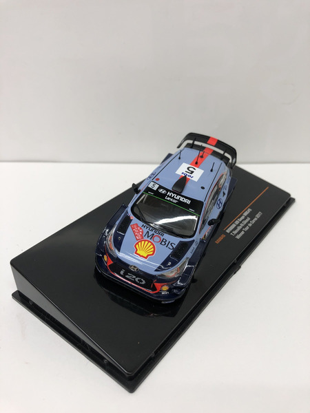 1/43 ヒョンデ i20 Coupe WRC 2017年　ティエリー・ヌービル　二コラ・ジルソー